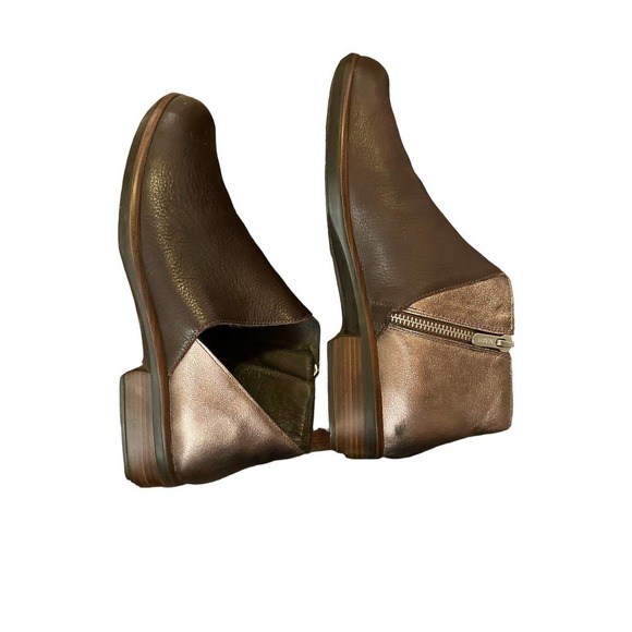 Naot Bayamo Cut Out Bootie in Soft Brown Leather and Radiant Copper - Picture 3 of 6